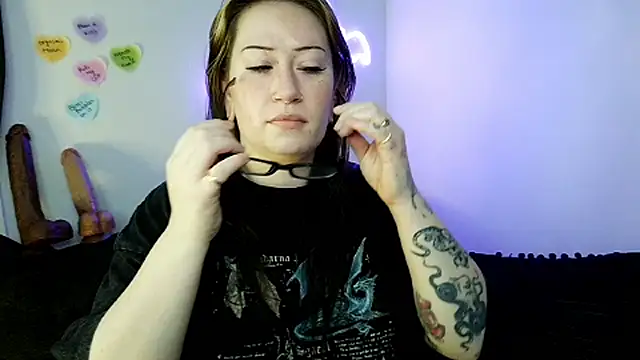 Snapshot of HarleyDemon666 chatting on February 15, 2026, 6:18 pm HarleyDemon666 online show from February 15, 2026, 6:18 pm