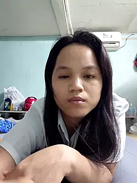 Snapshot of BabySweet-18 chatting on July 5, 2026, 11:33 pm BabySweet-18 online show from July 5, 2026, 11:33 pm