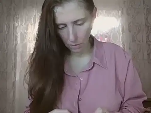 CandiCole online show from October 28, 2025, 5:29 am