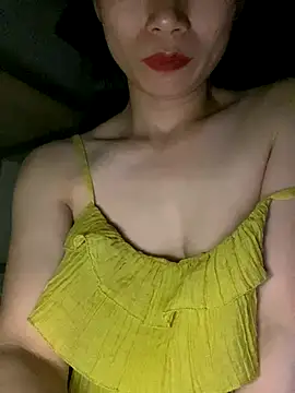 Snapshot of MinHiNi chatting on September 26, 2025, 4:36 pm MinHiNi online show from September 26, 2025, 4:36 pm