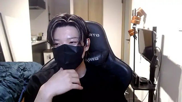 Snapshot of Mei-Tanaka chatting on October 3, 2025, 3:02 pm Mei-Tanaka online show from October 3, 2025, 3:02 pm