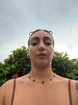 Ninabigtitied online show from February 15, 2026, 9:14 pm