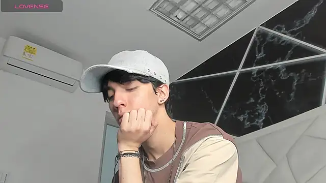 Snapshot of AerumChae chatting on July 4, 2026, 1:04 pm AerumChae online show from July 4, 2026, 1:04 pm