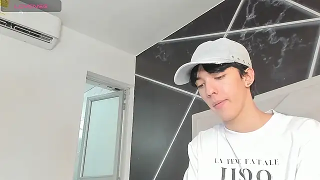 Snapshot of AerumChae chatting on June 26, 2026, 12:11 pm AerumChae online show from June 26, 2026, 12:11 pm