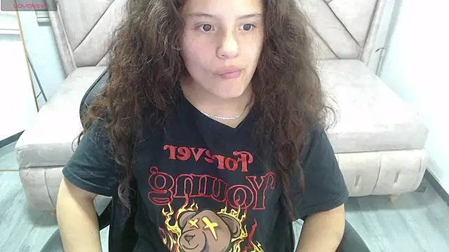 Velvet Moon V online show from March 12, 2026, 8:46 pm