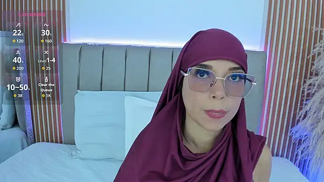 naishaa  online show from November 4, 2025, 6:33 pm