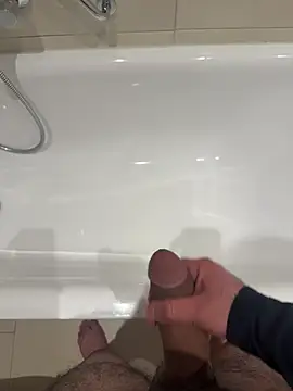 edeka12 online show from February 4, 2026, 9:21 pm