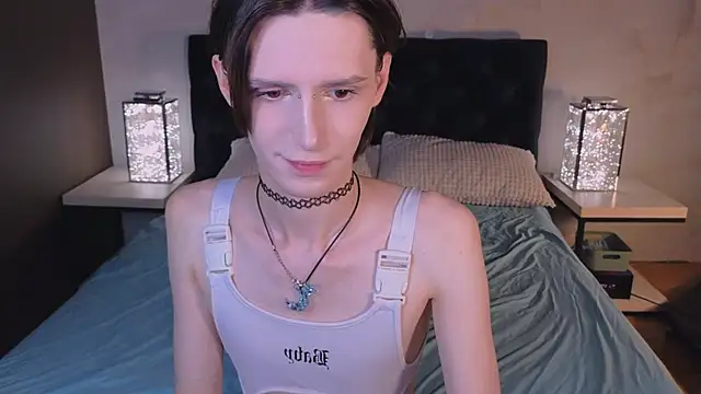 madi snow online show from September 20, 2025, 5:23 am