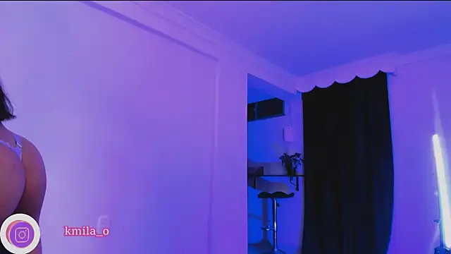  Mia Pink  online show from October 8, 2025, 1:29 am