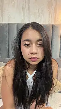 Lily June online show from May 9, 2026, 8:01 pm