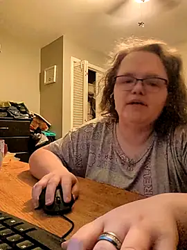 Snapshot of TheMistyPrice chatting on December 18, 2025, 12:20 pm TheMistyPrice online show from December 18, 2025, 12:20 pm