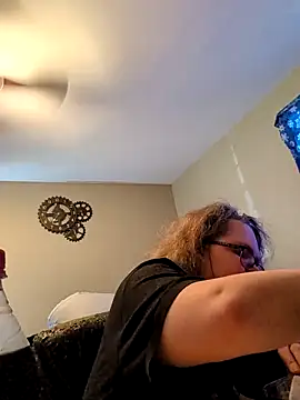 Snapshot of TheMistyPrice chatting on April 6, 2026, 7:48 pm TheMistyPrice online show from April 6, 2026, 7:48 pm