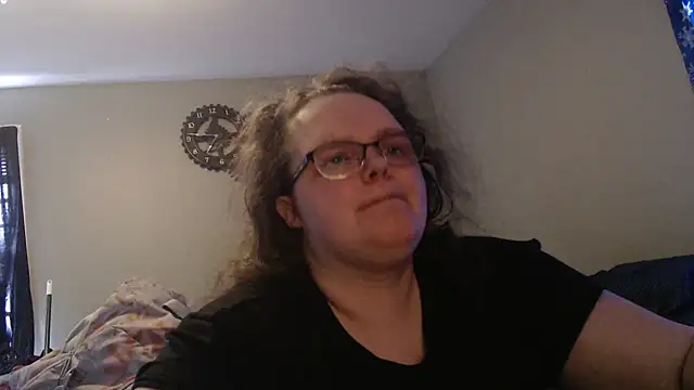 Snapshot of TheMistyPrice chatting on February 19, 2026, 8:17 pm TheMistyPrice online show from February 19, 2026, 8:17 pm