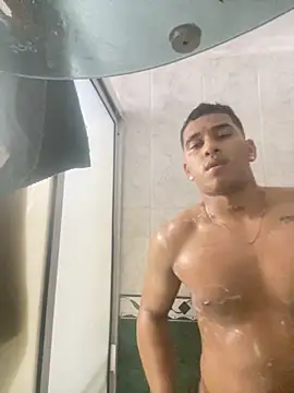 Snapshot of evan_hardy chatting on October 2, 2025, 4:05 am evan hardy online show from October 2, 2025, 4:05 am