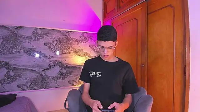 Snapshot of BILLY_JAMEES chatting on February 5, 2026, 11:50 am BILLY JAMEES online show from February 5, 2026, 11:50 am