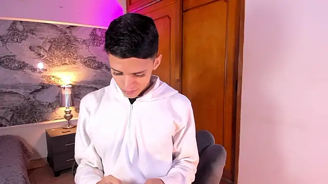 Snapshot of BILLY_JAMEES chatting on February 24, 2026, 2:18 pm BILLY JAMEES online show from February 24, 2026, 2:18 pm