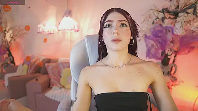 JadeSummerr online show from October 18, 2025, 11:45 am