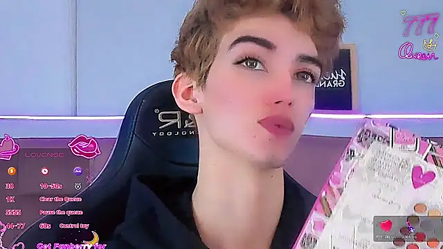 Baby FenixTS online show from March 3, 2026, 3:13 am