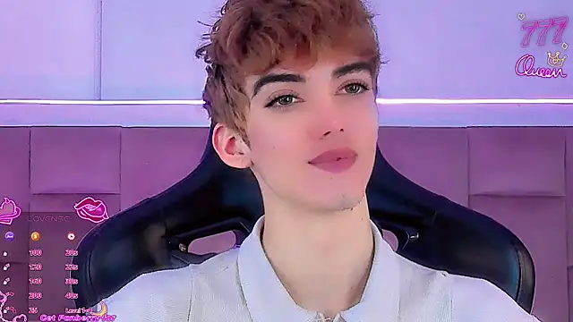 Baby FenixTS online show from March 19, 2026, 8:14 am