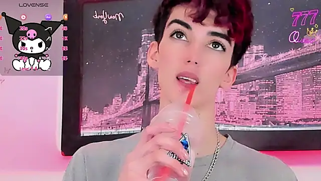 Baby FenixTS online show from June 16, 2026, 2:22 am