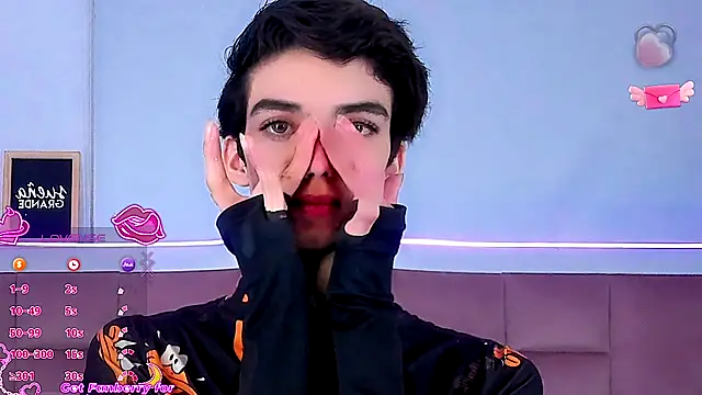 Baby FenixTS online show from December 18, 2025, 5:56 am