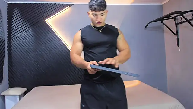 Snapshot of Horny_nick18 chatting on May 14, 2026, 11:18 am Horny nick18 online show from May 14, 2026, 11:18 am
