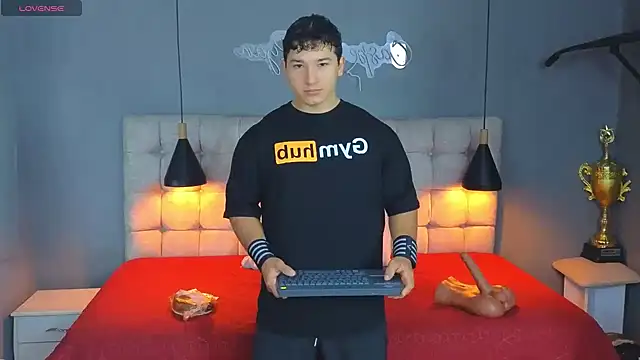 Horny nick18 online show from October 7, 2025, 1:12 pm