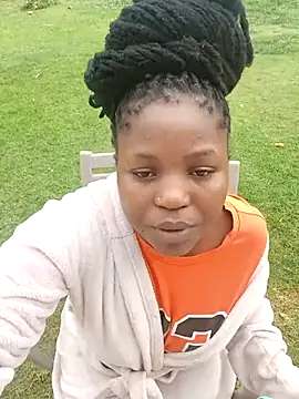 SweetHoney21  online show from March 13, 2026, 7:02 am