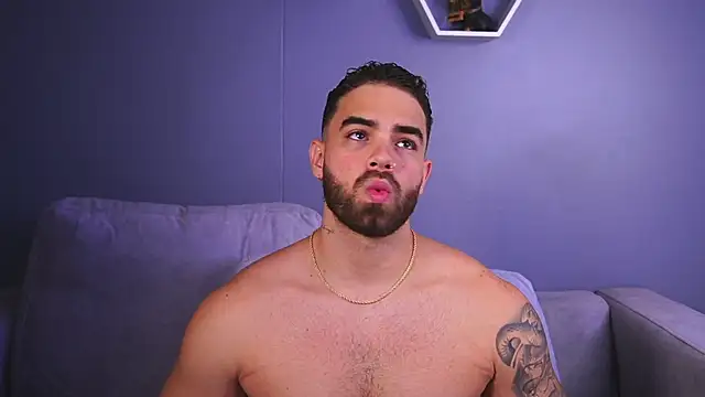 Paul Phoenix online show from November 30, 2025, 6:19 pm