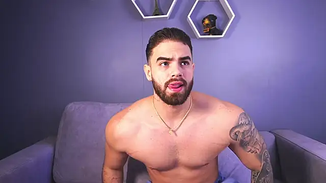 Paul Phoenix online show from November 4, 2025, 7:39 pm