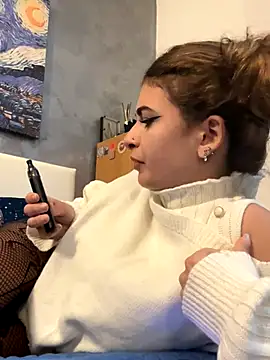 piccolaflo online show from November 9, 2025, 5:50 pm