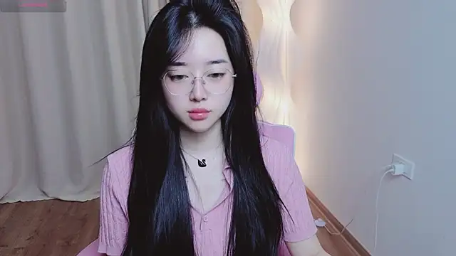 Miu-999 online show from February 2, 2026, 2:32 am