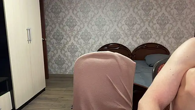 cutemilana sexwife online show from June 14, 2026, 1:01 pm