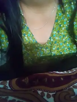 babyjunee12 online show from April 11, 2026, 4:21 pm