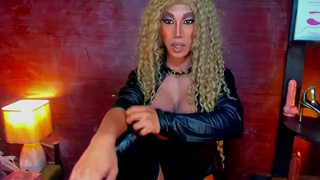 JayeTan online show from October 17, 2025, 1:20 am