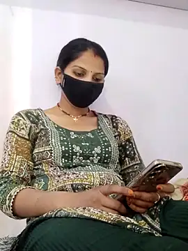 poojam93 online show from November 5, 2025, 7:00 am