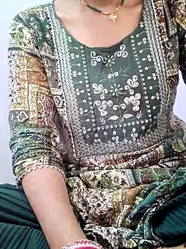 poojam93 online show from October 16, 2025, 1:47 am