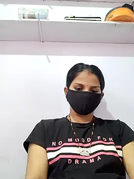 poojam93 online show from September 30, 2025, 1:33 am