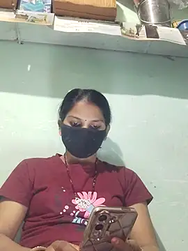 poojam93 online show from September 23, 2025, 3:08 pm