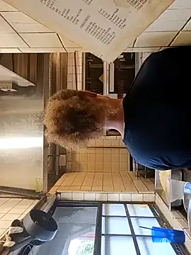 sarahkat86 online show from November 10, 2025, 8:47 pm