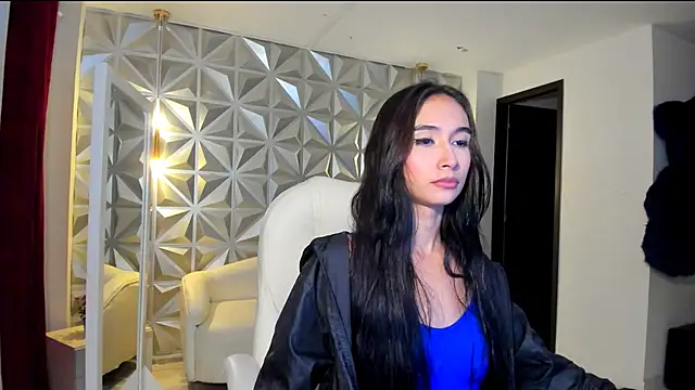 hellen tease online show from April 21, 2026, 12:56 pm