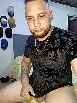 Catire10  online show from May 9, 2026, 6:06 am