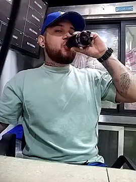 Catire10  online show from September 11, 2025, 1:22 pm