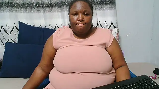 ChubbyBoobsxxx online show from April 22, 2026, 5:53 pm