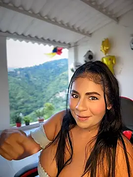 samanthahut1 online show from July 10, 2026, 9:59 pm