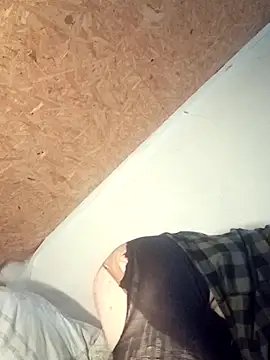 Salon1986 online show from October 11, 2025, 12:50 pm