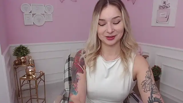 LilFleurish online show from February 4, 2026, 5:24 am