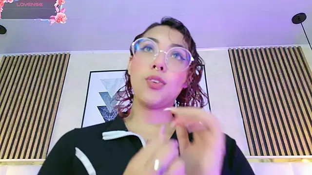 Olivejoness online show from October 5, 2025, 12:45 am