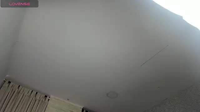 sweet  vanessa1 online show from September 18, 2025, 3:53 am