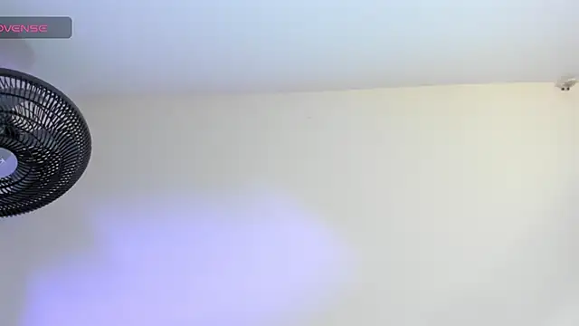 sweet  vanessa1 online show from July 1, 2026, 1:17 am